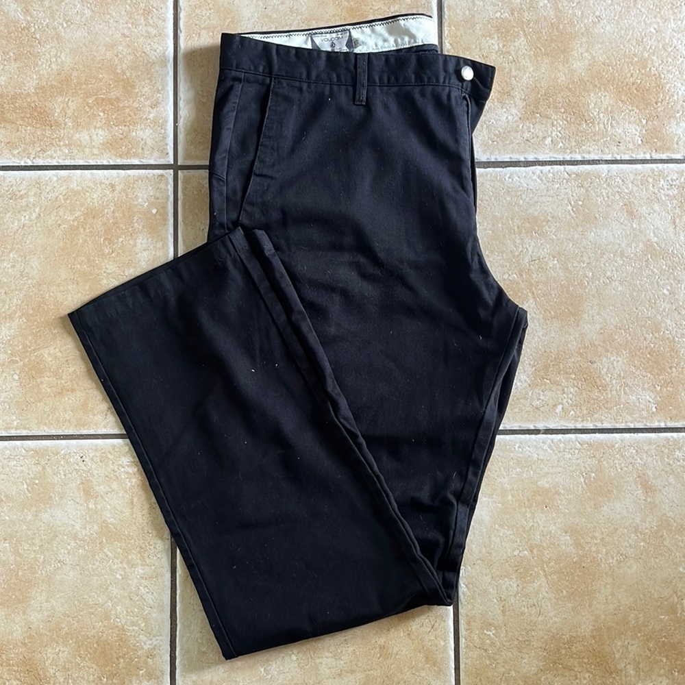 COPY - Volcom black chino pants 38
